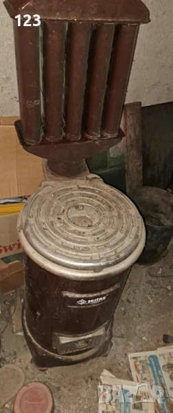 Продавам печка за дърва тип "чудо", заедно с нова лира!, снимка 1