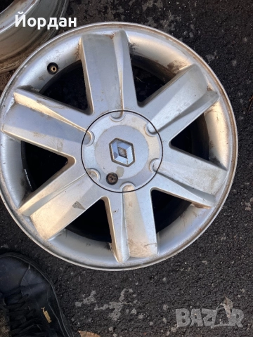 Джанти Рено 16 цола, снимка 5 - Гуми и джанти - 52453233