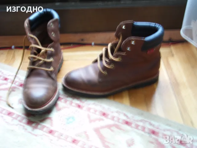 ЗА 30 ЛЕВА ТУРИСТИЧЕСКИ**ХУБАВИ ОБУВКИ ЕСТЕСТВЕНА КОЖА!ESPRITE*