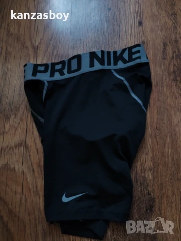 NIKE PRO - страхотен фитнес клин Л 