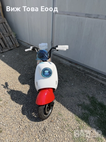 🛵 ЕЛЕКТРИЧЕСКИ СКУТЕР „ВЕСПА“ – 800W / 40 КМ/Ч ⚡🇮🇹, снимка 3 - Мотоциклети и мототехника - 55982629