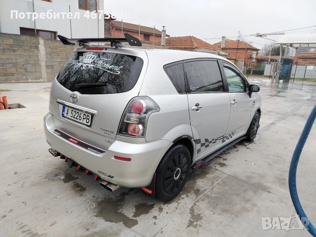 Toyota Corolla Versso 2.2 D4D 177 кс 2008 гд, снимка 4 - Автомобили и джипове - 53209394
