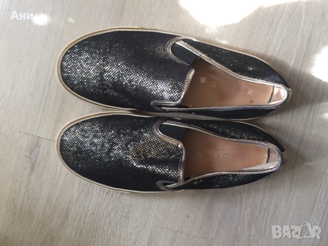 Лъскави черни гуменки № 38., снимка 2 - Дамски ежедневни обувки - 53968513