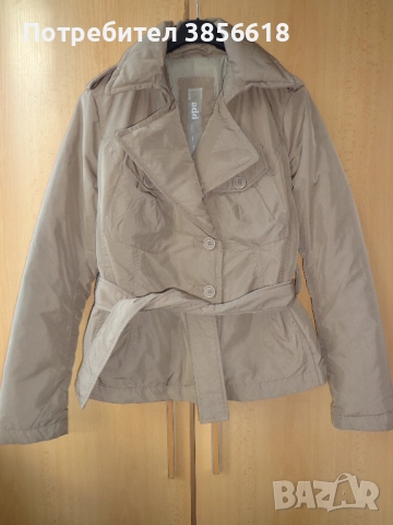 Италианско вталено бежово пухено яке с колан