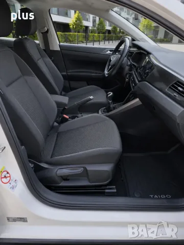 VW Taigo 28 000 км. Първи собственик, пълна заводска гаранция до 2028 г. Пълно Автокаско и ГО, снимка 6 - Автомобили и джипове - 55754987