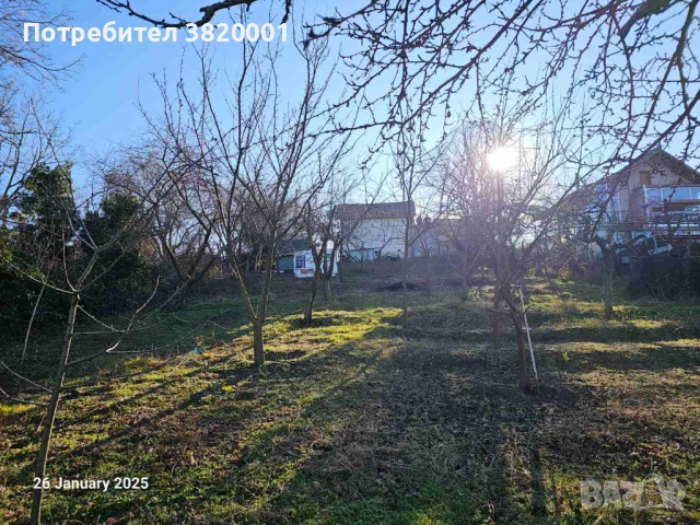 ПАРЦЕЛ 1085 М² С ВИЛА, ПАРТИДИ ТОК И ВОДА, БЕЗ КОМИСИОНА, снимка 6 - Къщи - 51257662