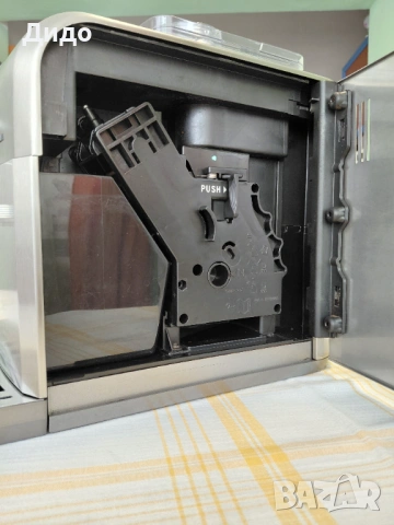 Saeco Syntia Инокс, снимка 9 - Кафемашини - 54344759