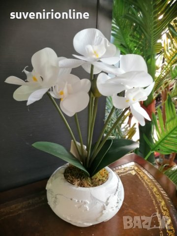 Изкуствена орхидея в мраморна кашпа , снимка 2 - Изкуствени цветя - 38255631