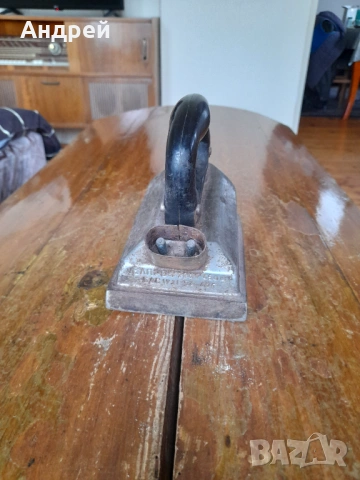 Стара електрическа ютия #7, снимка 4 - Антикварни и старинни предмети - 54345779