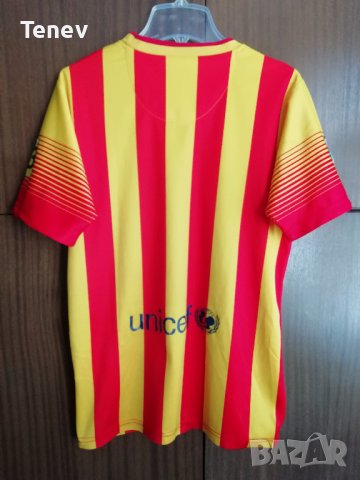 Barcelona футболна фланелка тениска Nike Барселона M, снимка 2 - Тениски - 37074035