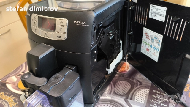 Saeco Intelia HD8753/11 One touch Cappuccino , снимка 5 - Кафемашини - 51866617