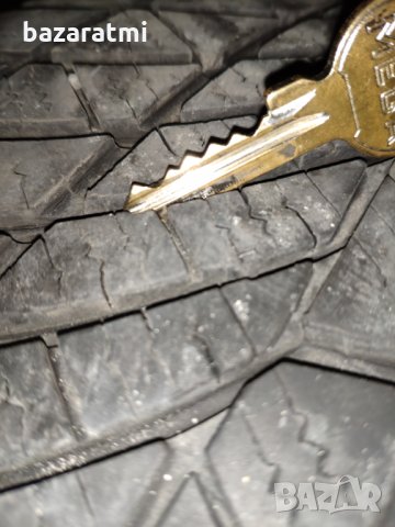 Зимна гума Hankook 225/45/17, снимка 4 - Гуми и джанти - 29260653