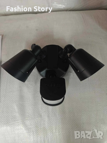 Външна LED лампа с датчик за движение, снимка 3 - Външни лампи - 51790036