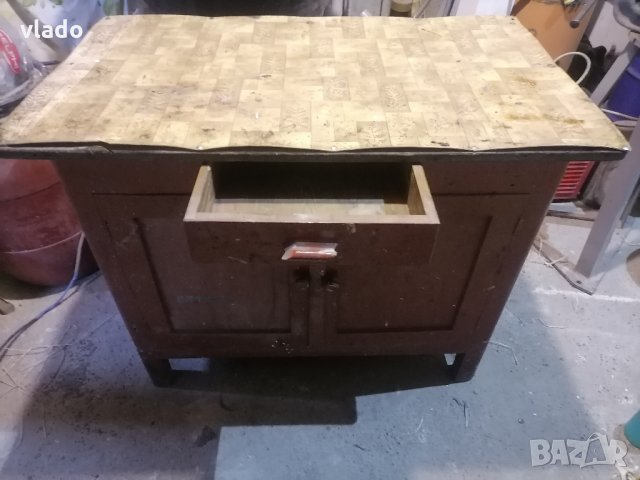 Дървен шкаф (маса) за инструменти  , снимка 2 - Куфари с инструменти - 31518164
