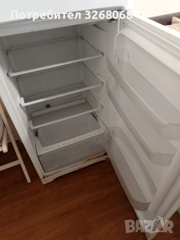 Хладилник с горна камера