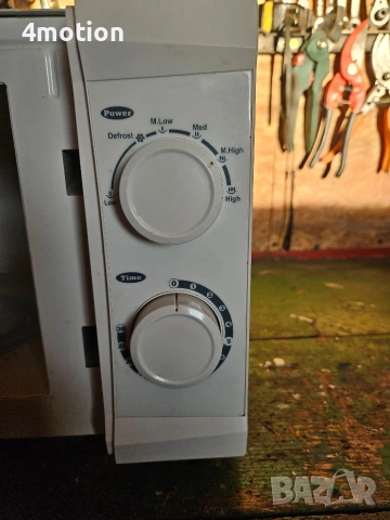 Микровълнова SANG за части, снимка 3 - Микровълнови - 54168342