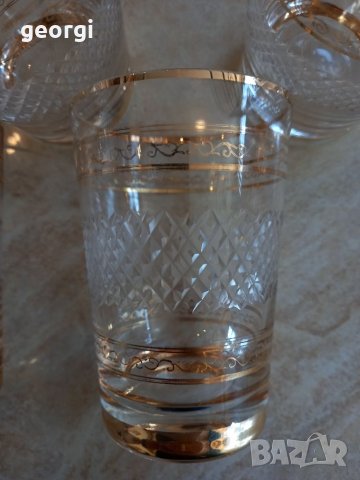 Пет стъклени тънкостенни чаши с релеф и позлата , снимка 5 - Чаши - 39038360