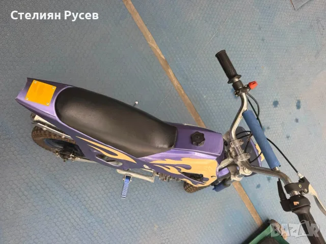 120855  детски бензинов кросов мотор  pocketbike цена 70 евро  има компресия , няма въже за палене ,, снимка 6 - Детски велосипеди, триколки и коли - 55741490