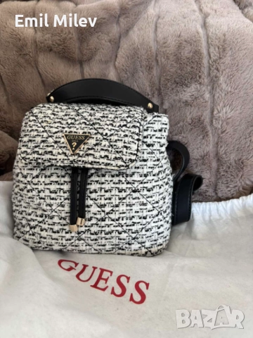 Дамска раница Guess, снимка 3 - Чанти - 52101098