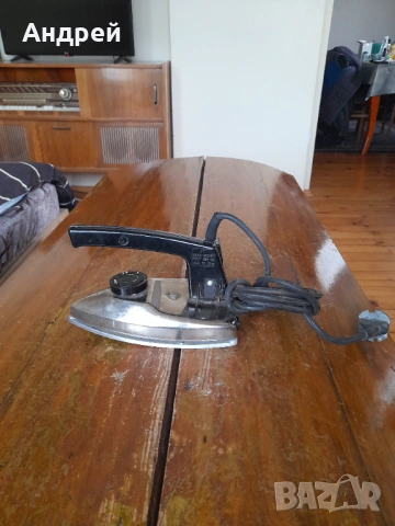 Стара електрическа ютия #2