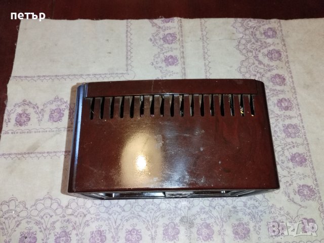 Малко старо радио Филипс, снимка 7 - Антикварни и старинни предмети - 42851690