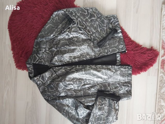 Дамско яке със змийски принт, снимка 2 - Якета - 31865894