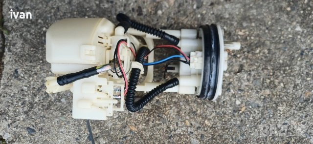 бензинова помпа suzuki burgman 650