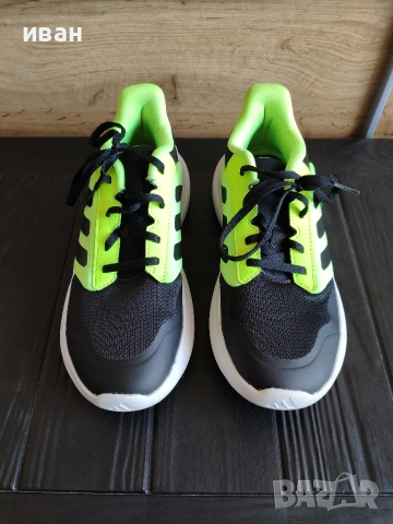 Маратонки Adidas, снимка 2 - Маратонки - 54242777