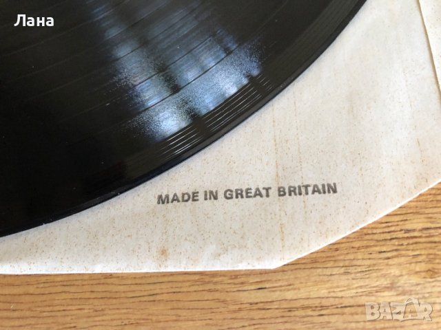 Голяма винилова плоча, оригинална, произведена в Англия, снимка 5 - Грамофонни плочи - 42110457