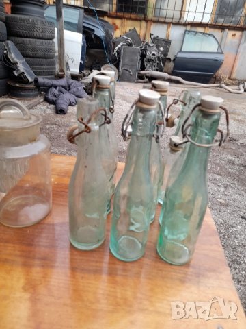 Ретро шишета и кутия, снимка 3 - Антикварни и старинни предмети - 44451266