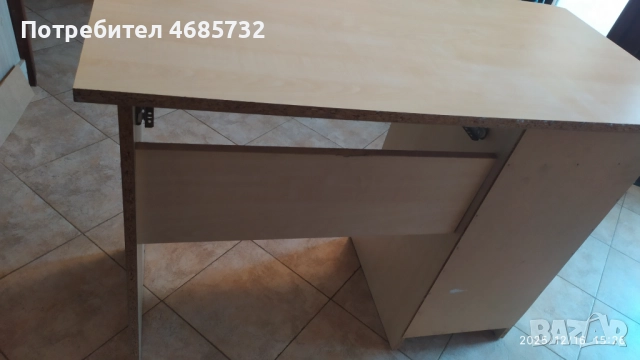 Ученически бюра , снимка 5 - Мебели за детската стая - 52826098