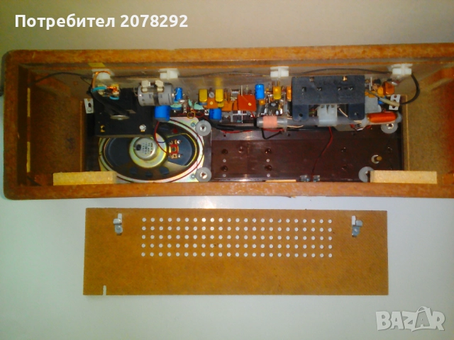 ” HGS Electronic” HR-403, снимка 2 - Радиокасетофони, транзистори - 52027626