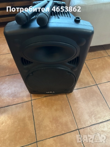 Караоке колона с два микрофона