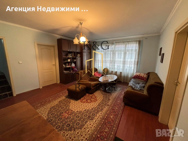 Етаж от кооперация - кв " Възраждане " 