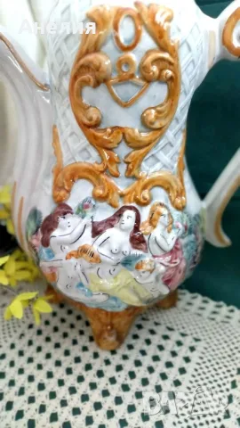 Capodimonte Italy съд с дръжка (кана) огромен , снимка 2 - Декорация за дома - 49664792