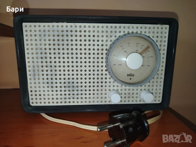 Малко бакелитено радио Braun Sk 25, Germany, 1961г.