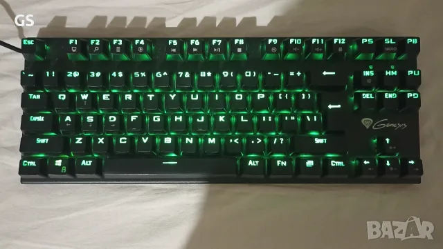 Продавам механична геймърска клавиатура Genesis Thor 300 TKL