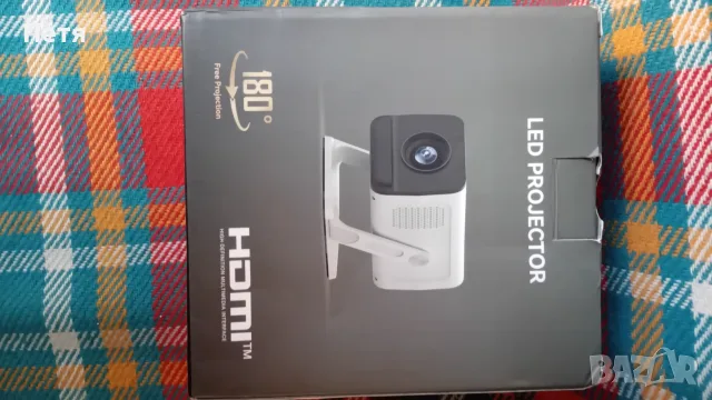 Чисто нов Смарт LED Проектор Hotack X1AQ – Върти се на 180° / Пълен комплект