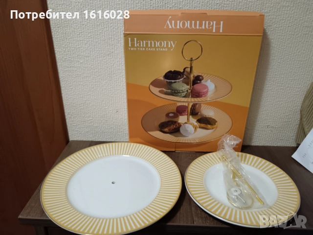 Нов порцеланов поднос - стойка за мъфини,сладки,бонбони и др. на две нива., снимка 2 - Аксесоари за кухня - 46504234