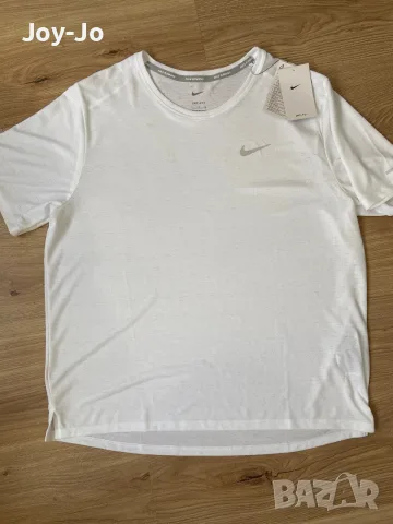 Нова тениска NIKE; L, снимка 2 - Тениски - 56050246