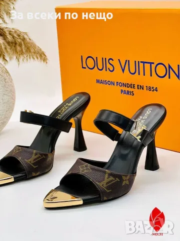 Louis Vuitton Луксозни Дамски Чехли На Висок Ток С Отворени Пръсти И Златисто Лого Код SEM-349