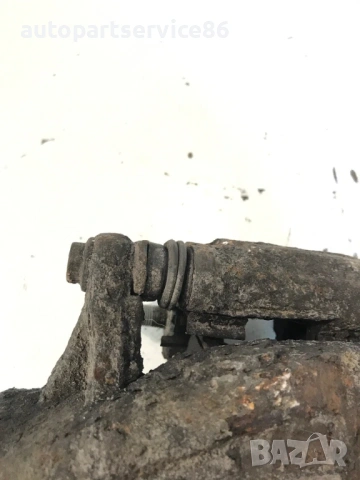 Спирачен апарат преден десен за Toyota Corolla Verso 2.2 D4D (2007), снимка 2 - Части - 54203862