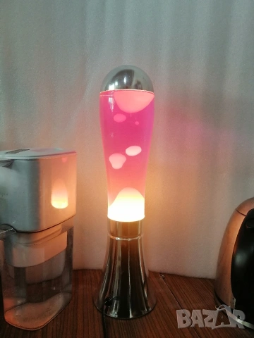 Лава лампа, снимка 5 - Настолни лампи - 53039511