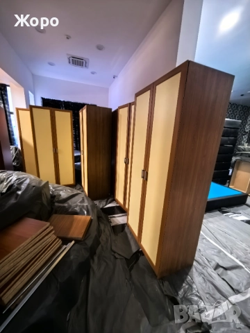 Продаваме двукрилни гардероби, снимка 10 - Гардероби - 52128075