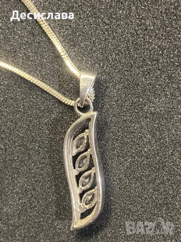 Синджири с висулки и обеци, снимка 2 - Колиета, медальони, синджири - 49915872