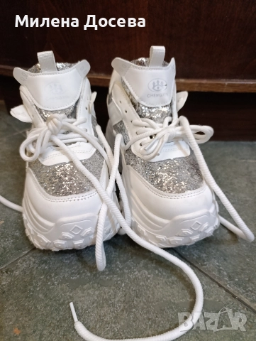 Маратонки на платформа