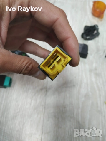 Бутони , чистачки, авариини, подгрев за Kia Sephia , KIA Shuma , снимка 12 - Части - 51455230