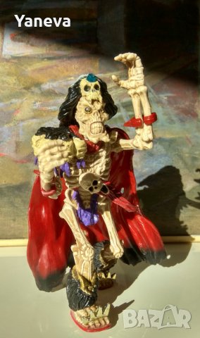 Vintage, екшън фигура Baron Dark Skeleton Warriors,Playmates Toys 1994 LEG., снимка 2 - Колекции - 39105983