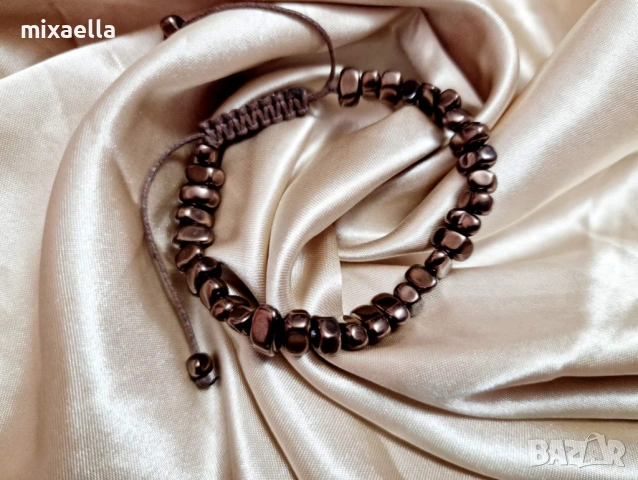 Ръчно изработени гривнички от Хематит 