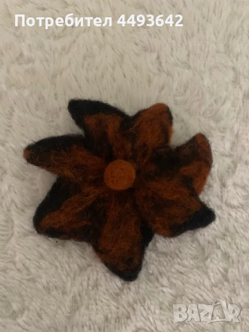 Брошки, обеци от филц, снимка 12 - Други - 50555675